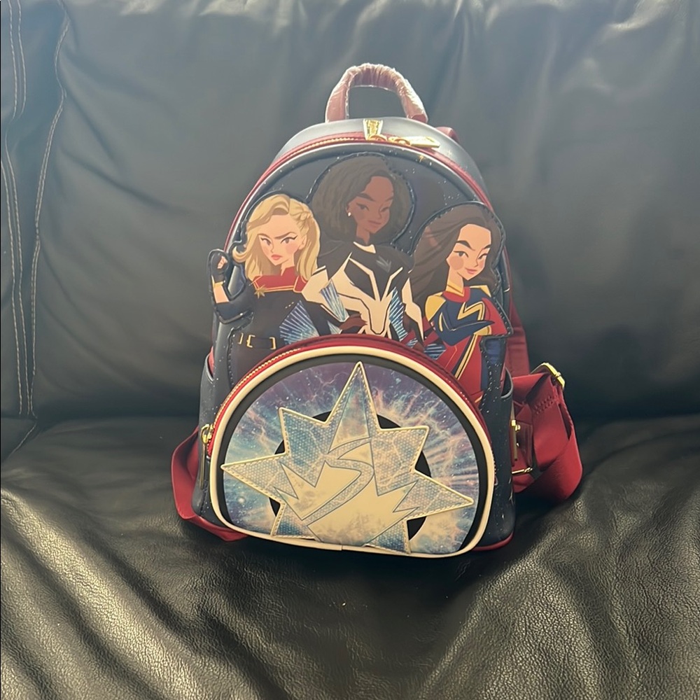 NWT MARVEL STUDIOS GIRLS Superhero Backpack